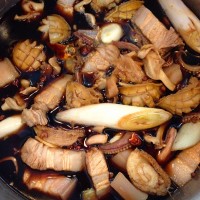 小鲍鱼鱿鱼干炖五花肉的做法图解11