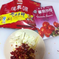 红油金针肥牛锅仔的做法图解2