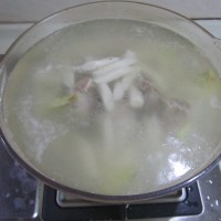 山药鱼丸棒骨汤------冬季暖身的做法图解4