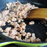 芹菜炒肉末的做法图解2