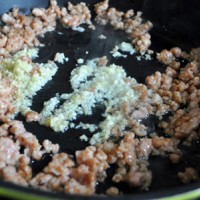芹菜炒肉末的做法图解3