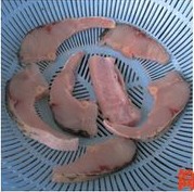 五香熏鱼的做法图解1