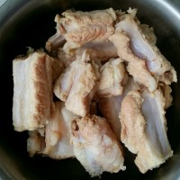 贴秋膘啦----排骨乱炖的做法图解1