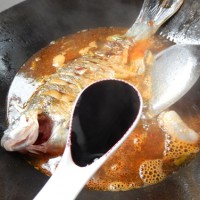 红烧鳊鱼的做法图解7