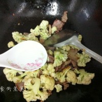 肉片干椒炒花菜的做法图解8