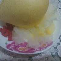 冰糖银耳炖雪梨的做法图解1