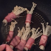 肉香香培根金针菇卷的做法图解2
