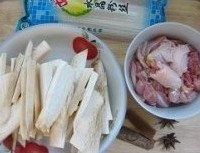 鸡腿菇烧鸡腿的做法图解1