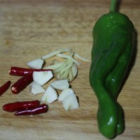 蒜薹猪头肉的做法图解3