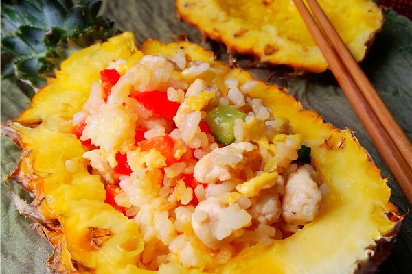魂牵梦萦:香甜菠萝饭的做法