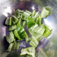 荤中之素:香辣兔的做法图解2