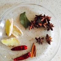 红烧排骨(没有添加酱油)的做法图解2