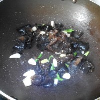 木耳炒鸡蛋的做法图解5