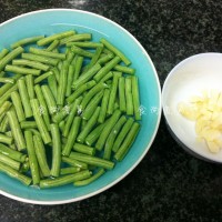 藕条炒豆角的做法图解3