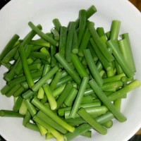 蒜薹炒鱿鱼的做法图解4