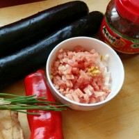 猫咪之家肉末烧茄子的做法图解1