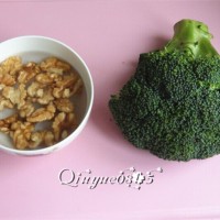 #核美味相会#西兰花炒核桃仁的做法图解3