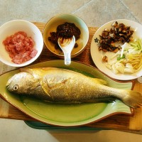 干烧黄鱼的做法图解1