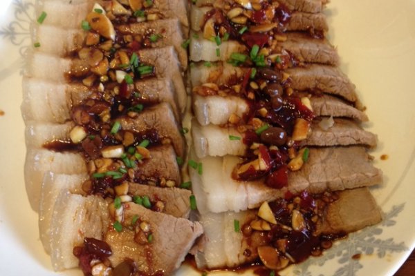 蒜蓉白肉的做法