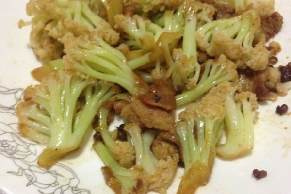 肉炒有机菜花的做法