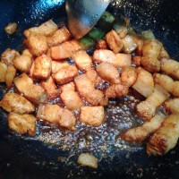 油豆腐烧五花肉的做法图解4