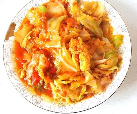 卷心菜炒西红柿鸡蛋的做法