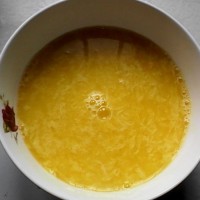荠菜蒸蛋羹的做法图解3