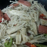 金针菇日本豆腐煲的做法图解4