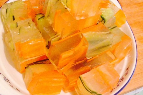 肉皮冻两吃的做法