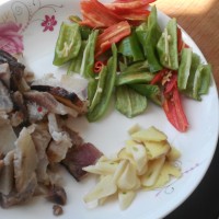 土豆腊肉片的做法图解3