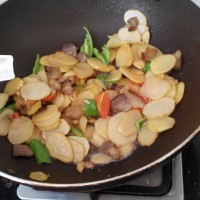 土豆腊肉片的做法图解9