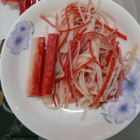蟹肉棒炒鸡蛋的做法图解1