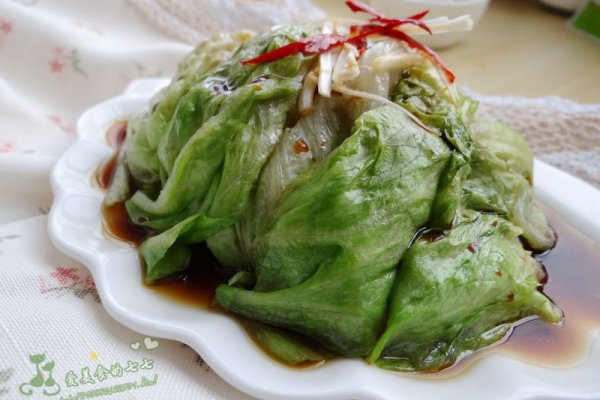 爽口的白灼生菜的做法