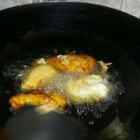 炸鸡(在家也能做吮指原味鸡)的做法图解8