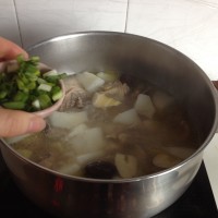 春笋山药土鸡汤的做法图解8