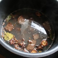 土豆不烂汤色不糊的土豆烧牛肉的做法图解4