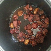 五花肉闷栗子的做法图解5