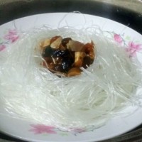 蒸粉丝香菇鸡肉的做法图解6