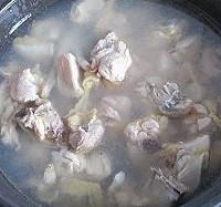 土鸡煲的做法图解2