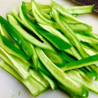 湖南特色家常菜--烟熏香干炒肉丝的做法图解3