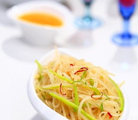 尖椒土豆丝的做法