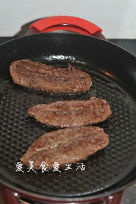 美味嫩煎澳洲牛排的做法图解6