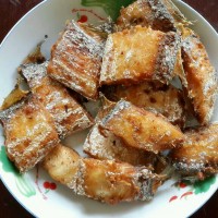 糖醋带鱼的做法图解2