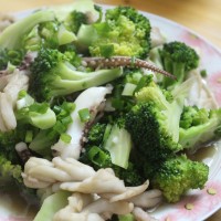 西兰花炒鱿鱼的做法图解10