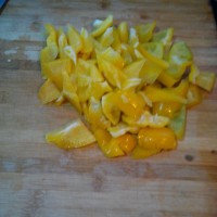 彩椒炒肉片的做法图解1