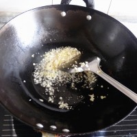 剁椒基围虾的做法图解3