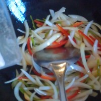 洋葱炒肚丝的做法图解4