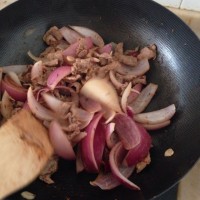 洋葱牛肉的做法图解3