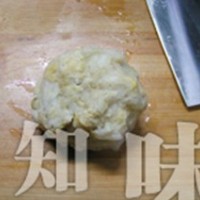 酸菜炖粉条的做法图解2