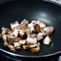 农家美味芋头炆烧肉—冬季暖身的做法图解3
